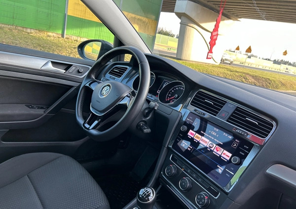 Volkswagen Golf cena 47900 przebieg: 124000, rok produkcji 2019 z Konin małe 79